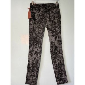 James Jeans Twiggy Skinny Jeans Gray Sz 27 NWT